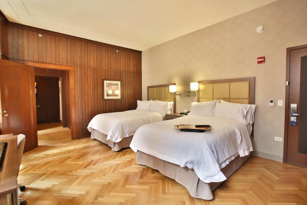 hotel image 13
