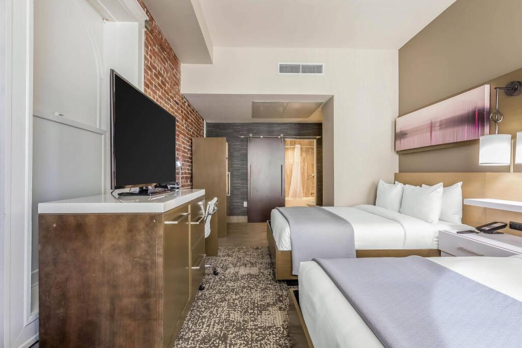 hotel image 35
