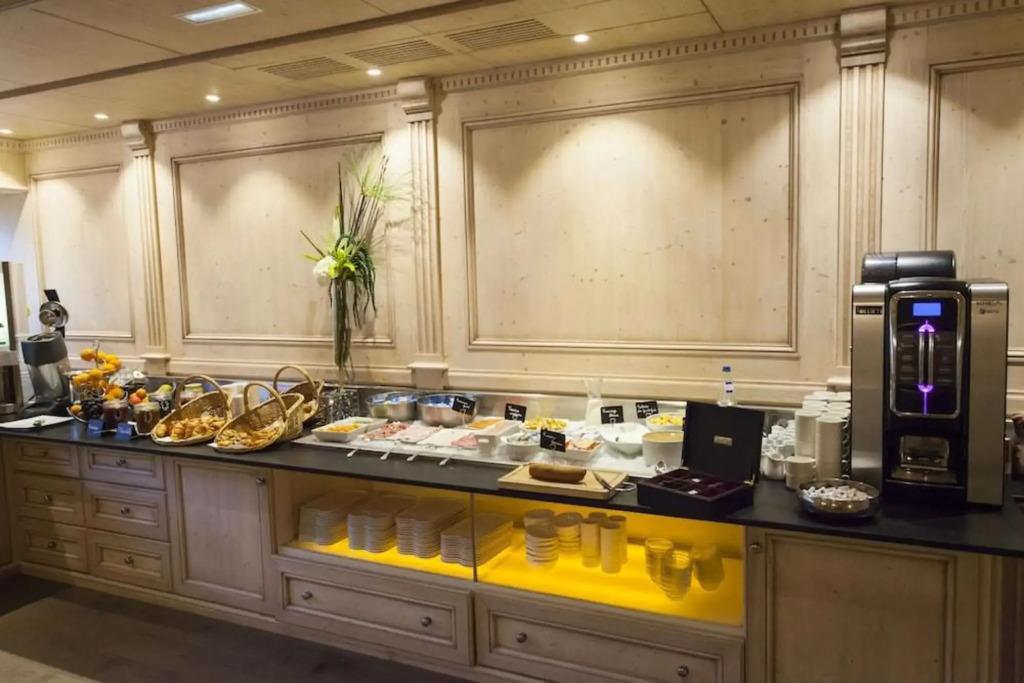 hotel image 8