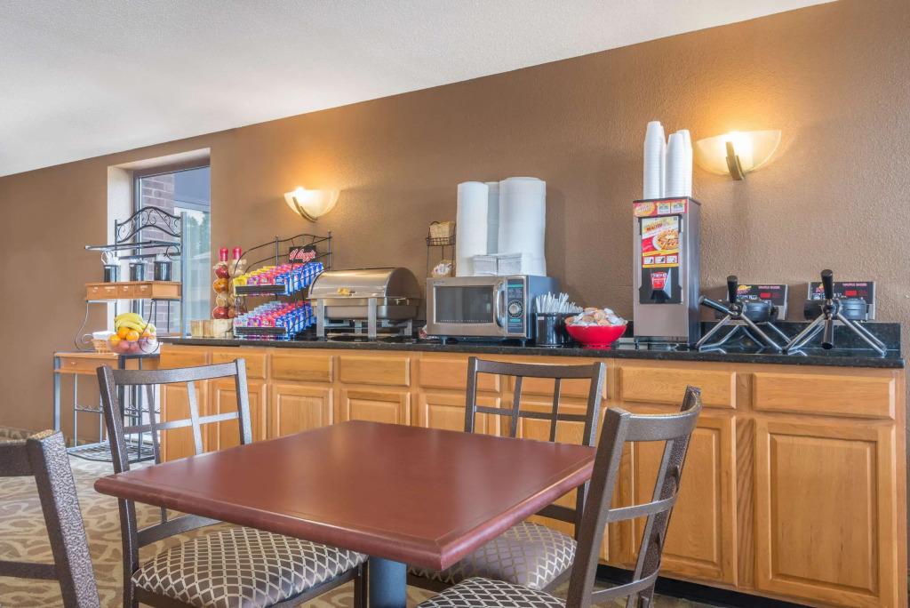 hotel image 13