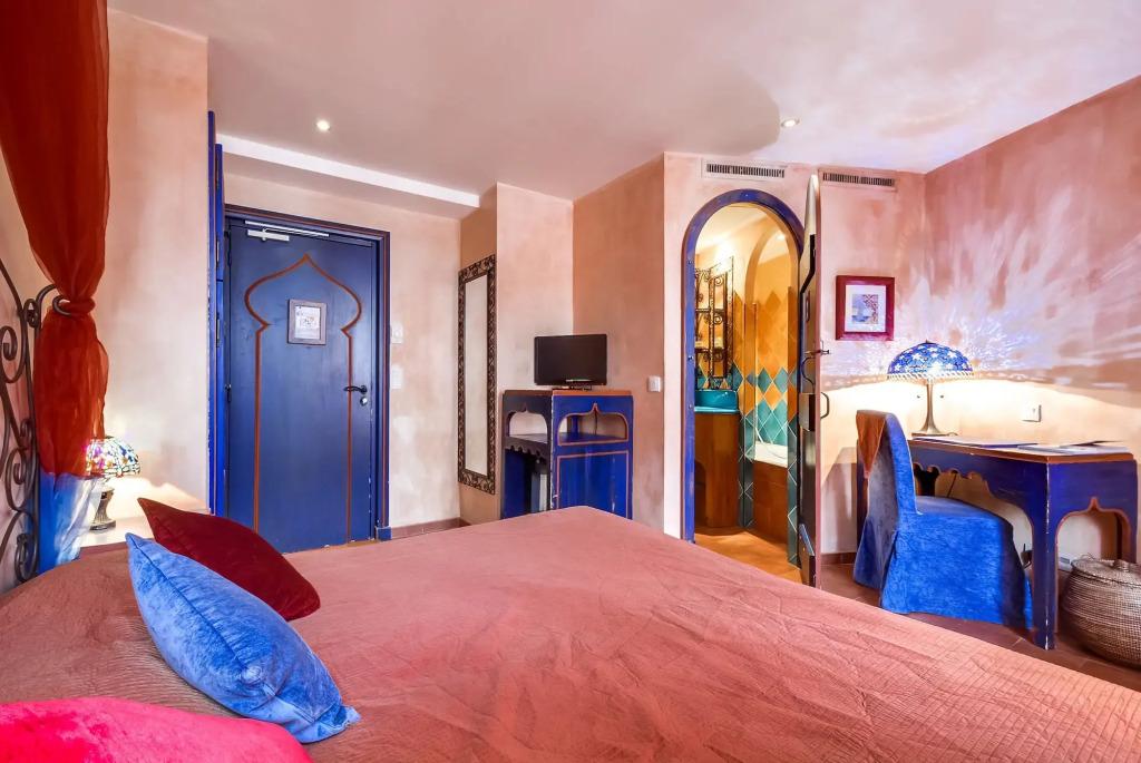 hotel