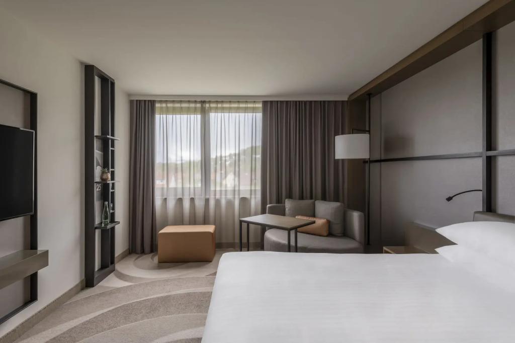 hotel image 13