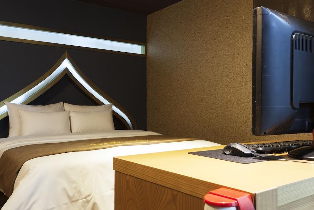 hotel image 10