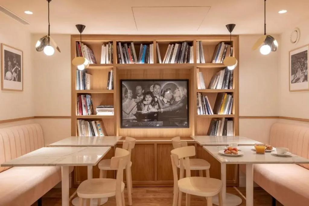 hotel image 10