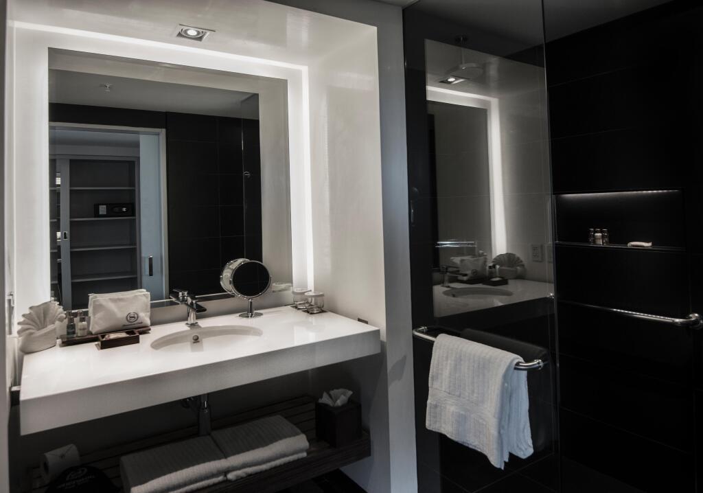 hotel image 16