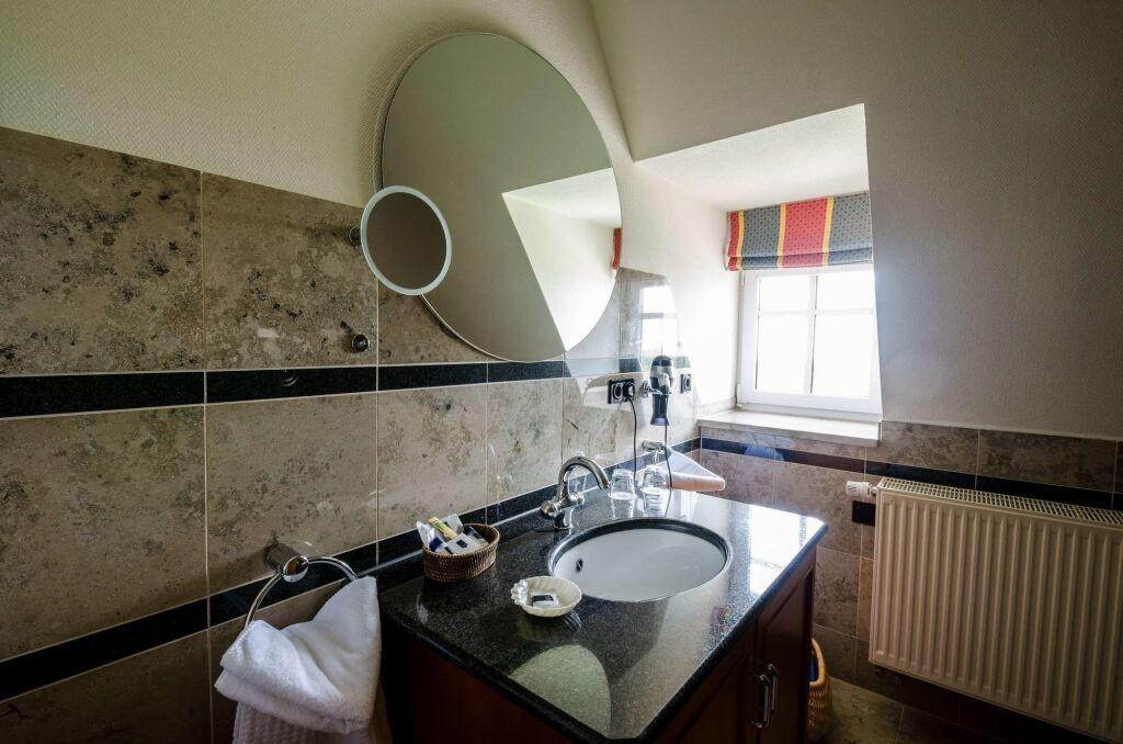 hotel image 16