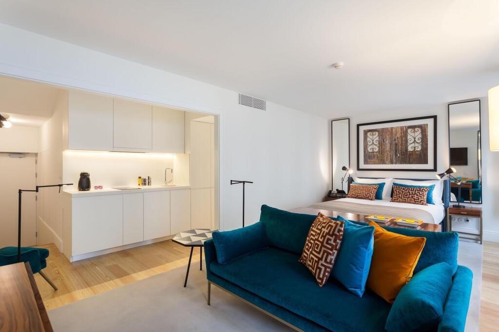 hotel image 12