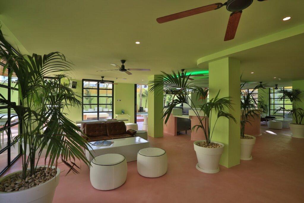 hotel image 13