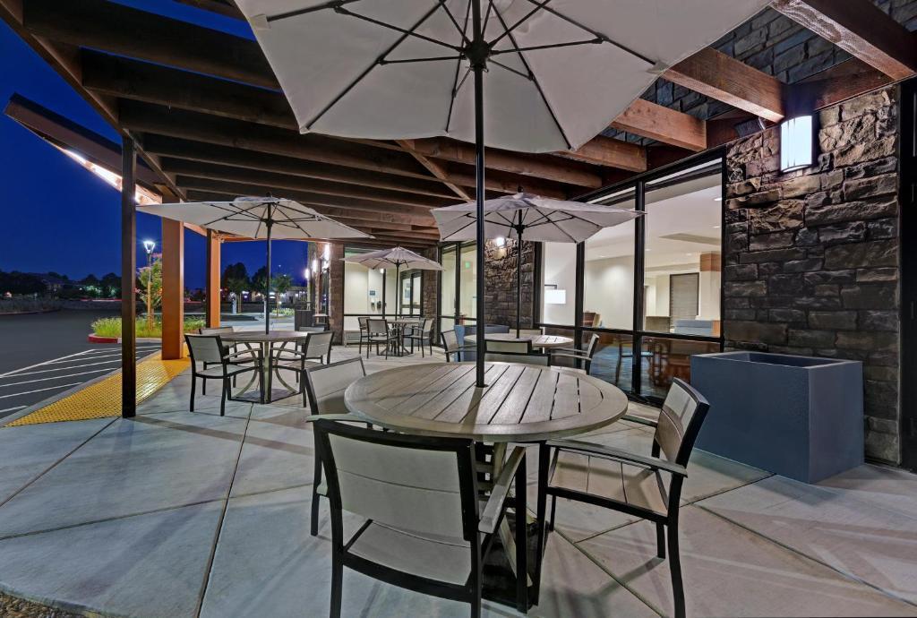 hotel image 10