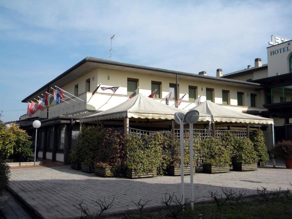 hotel image 16