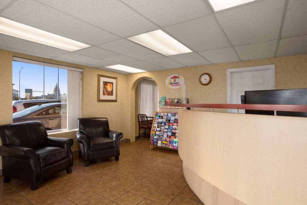 hotel image 10