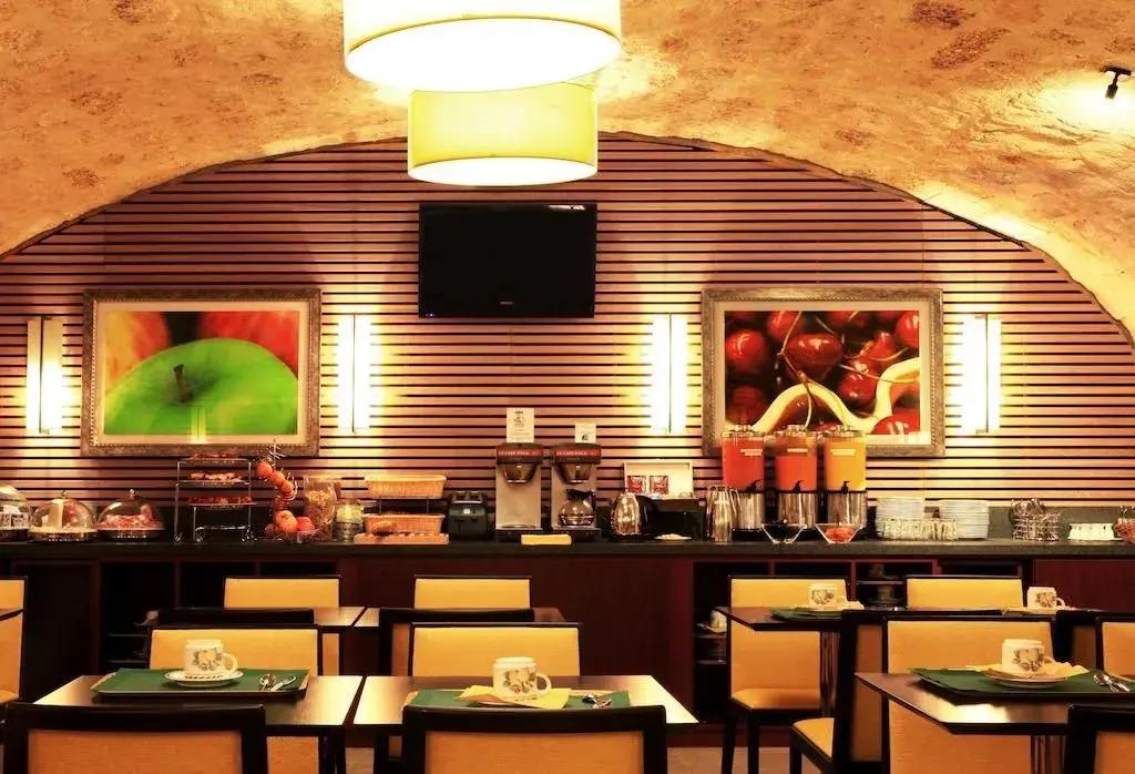 hotel image 32