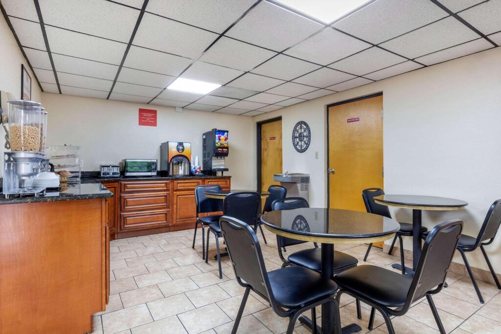 hotel image 12