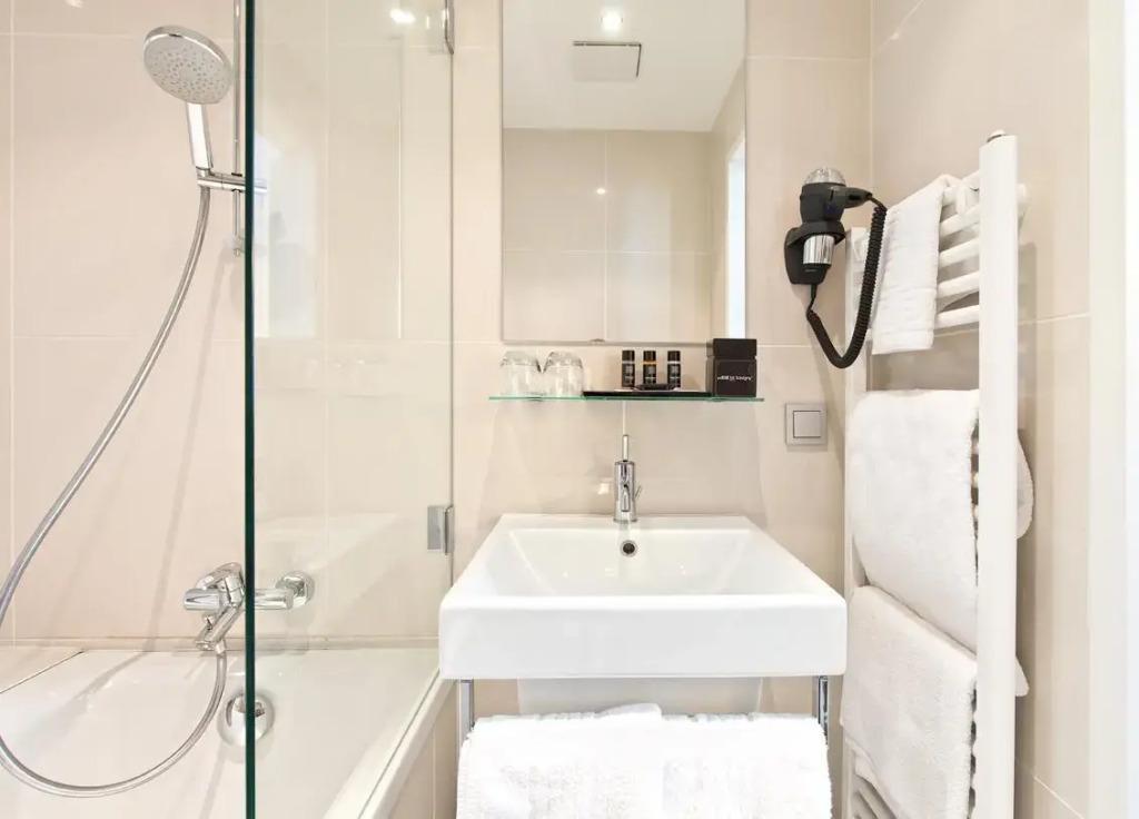 hotel image 8