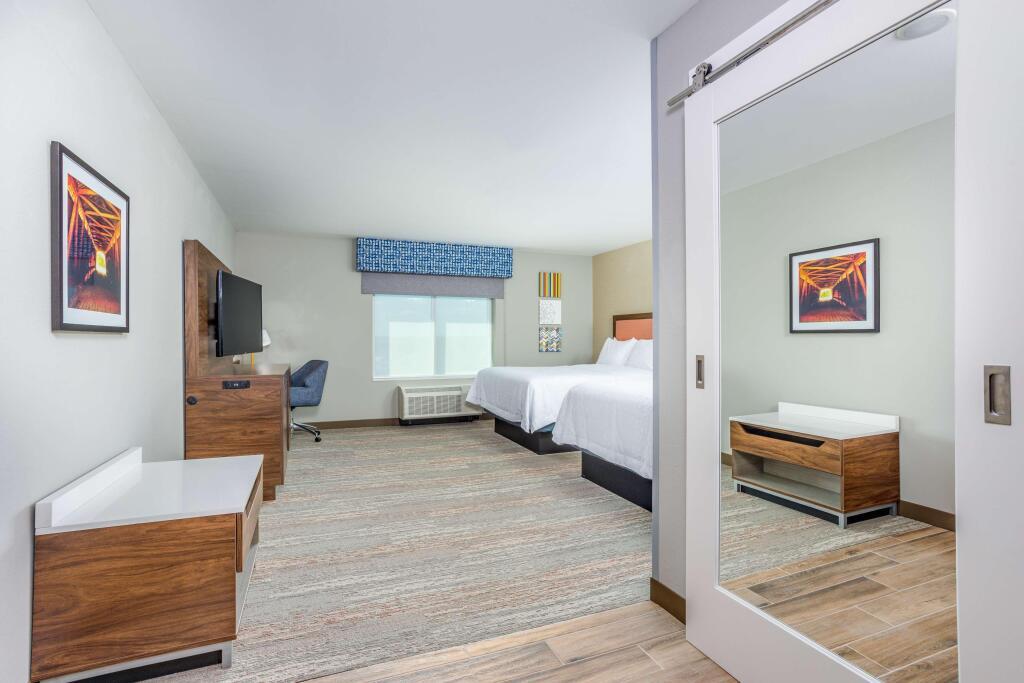 hotel image 13