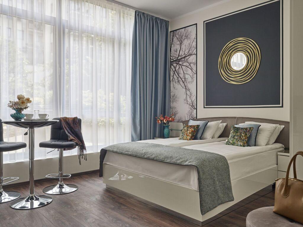 hotel image 9