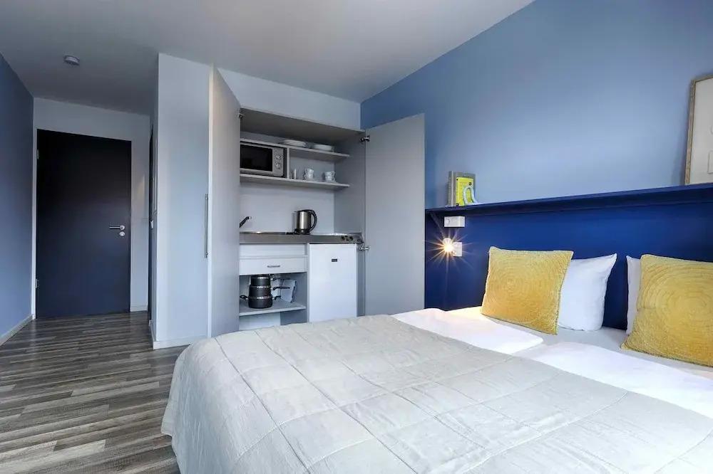 hotel image 13