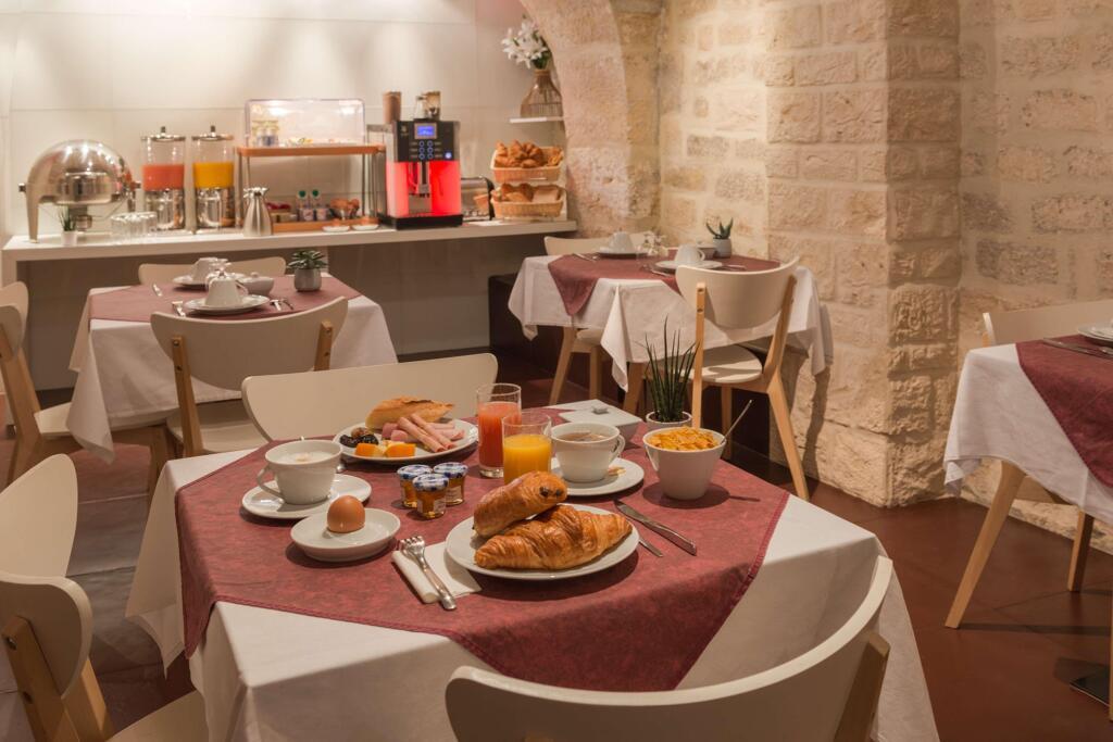 hotel image 12