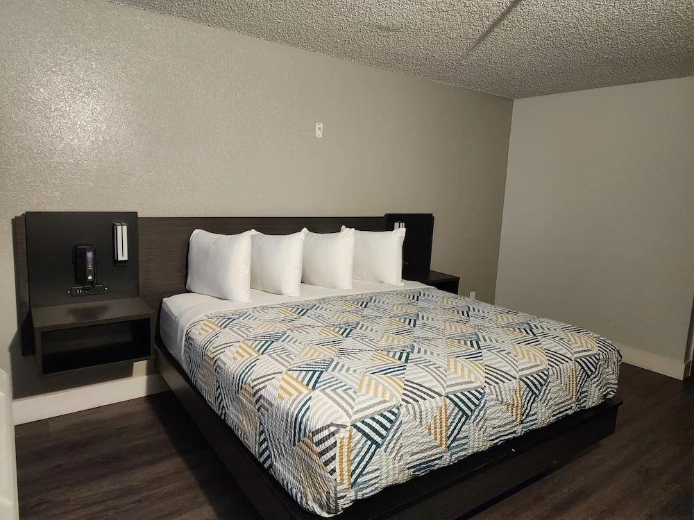 hotel image 9