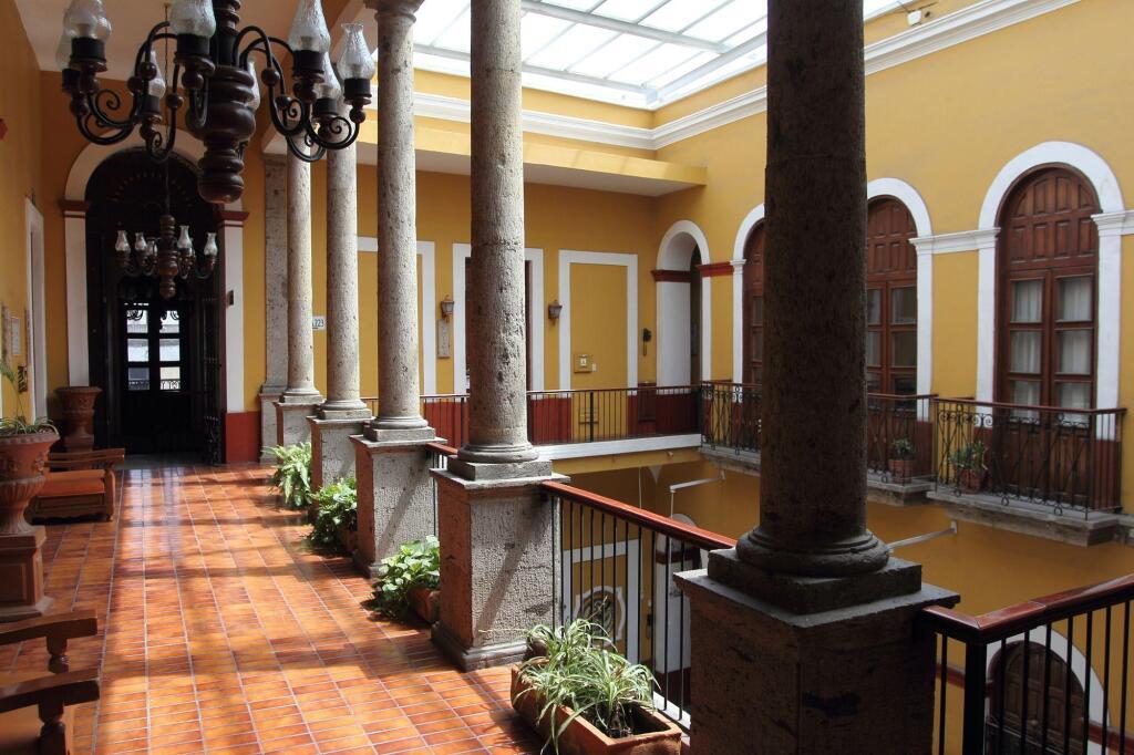 hotel image 9