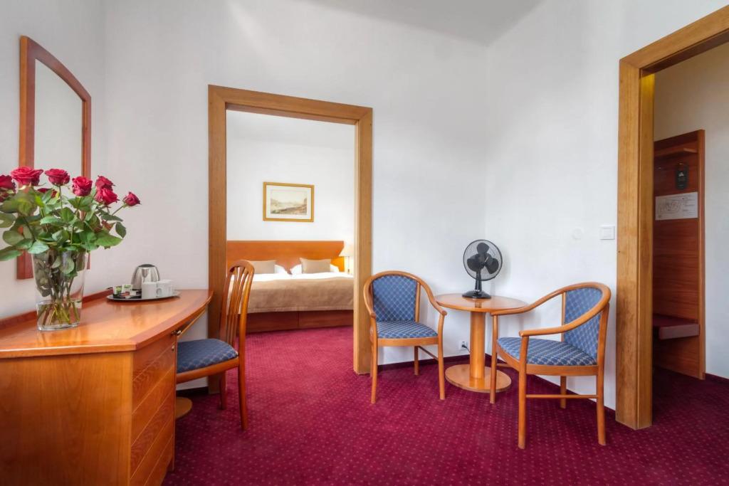 hotel image 10