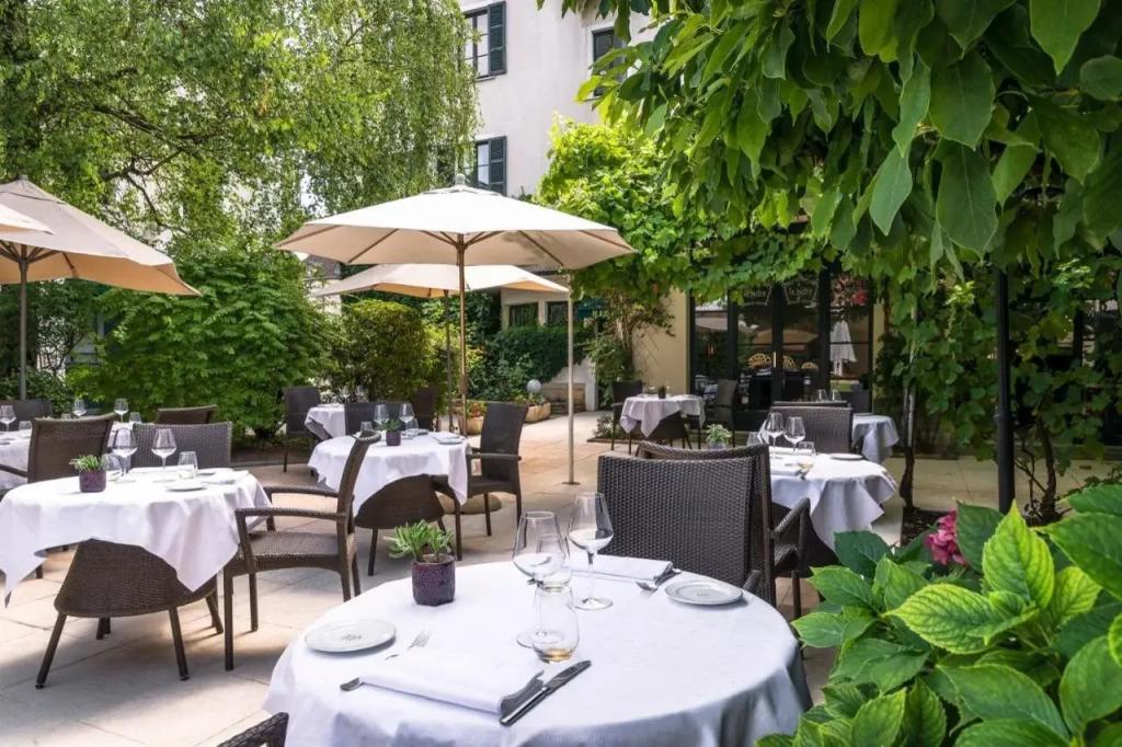 hotel image 13