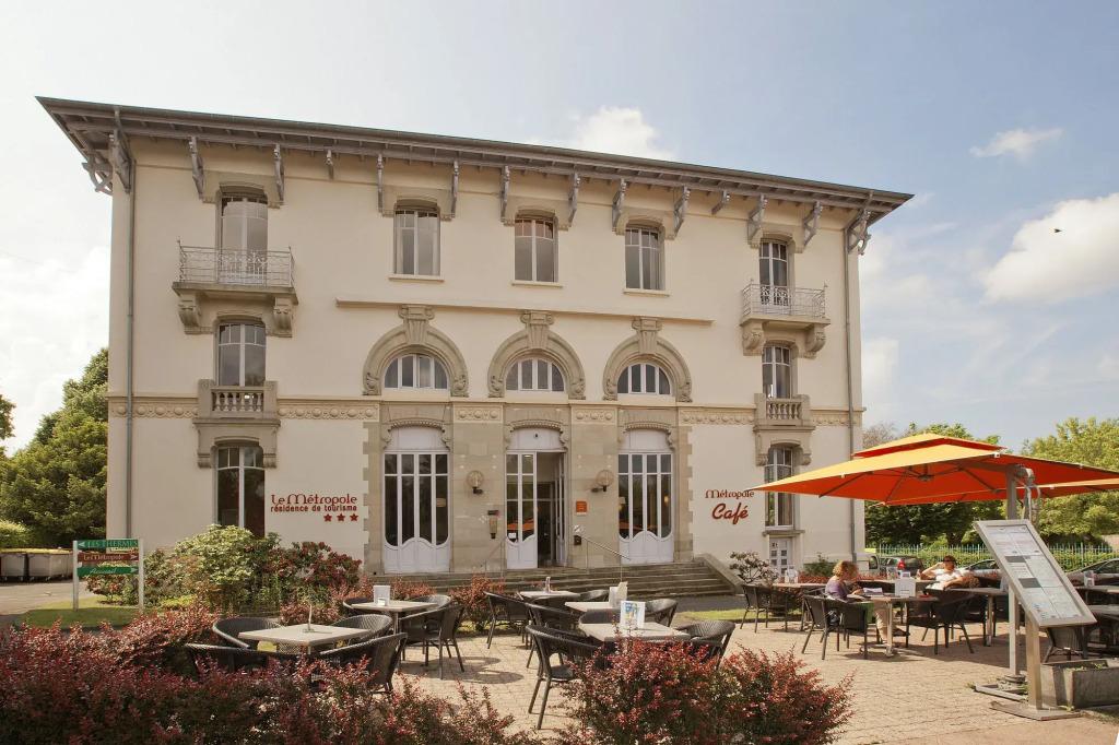hotel image 10