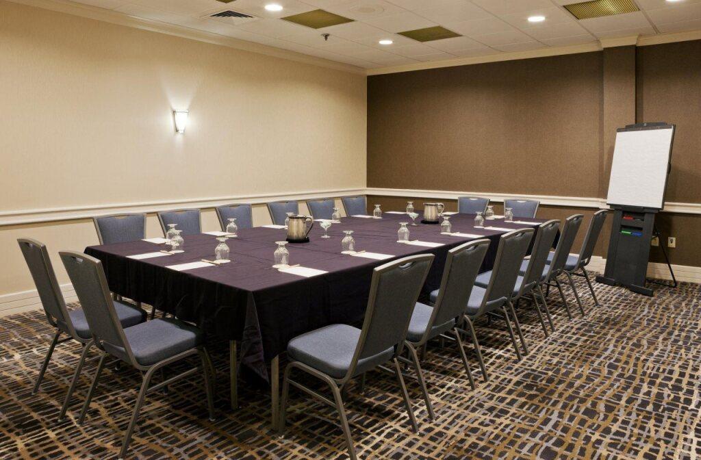 hotel image 10