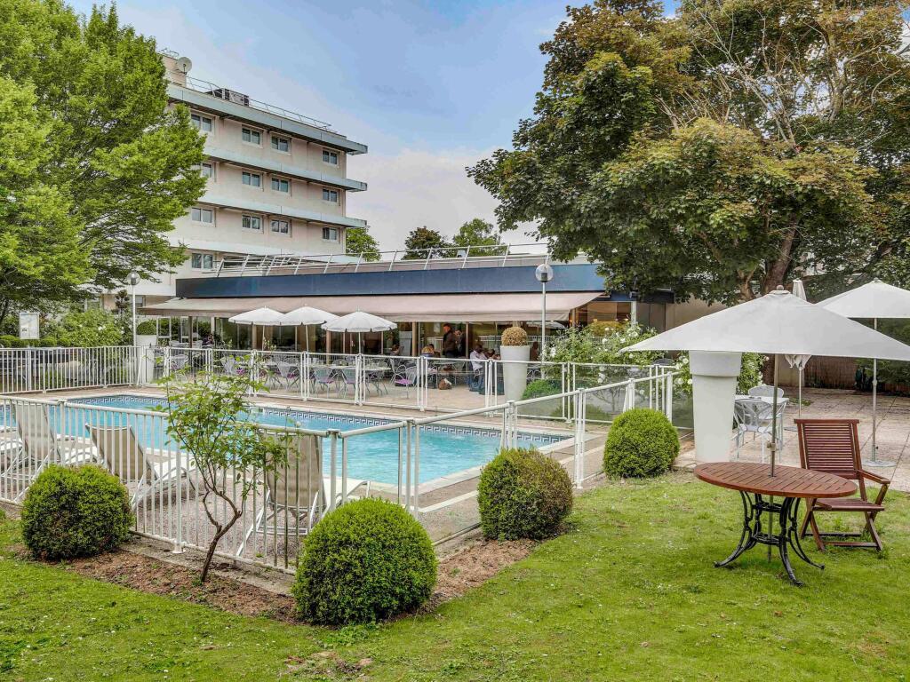 hotel image 16