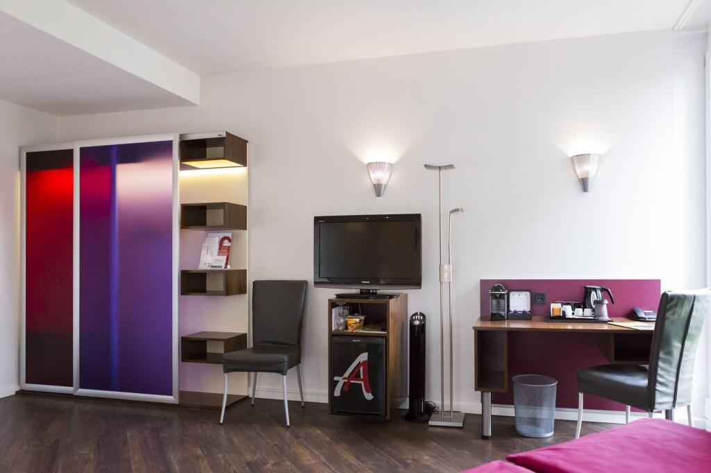 hotel image 10