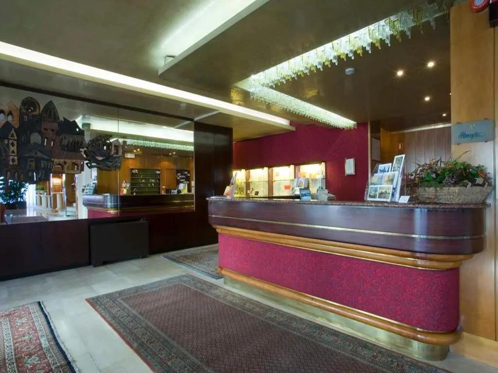 hotel image 10