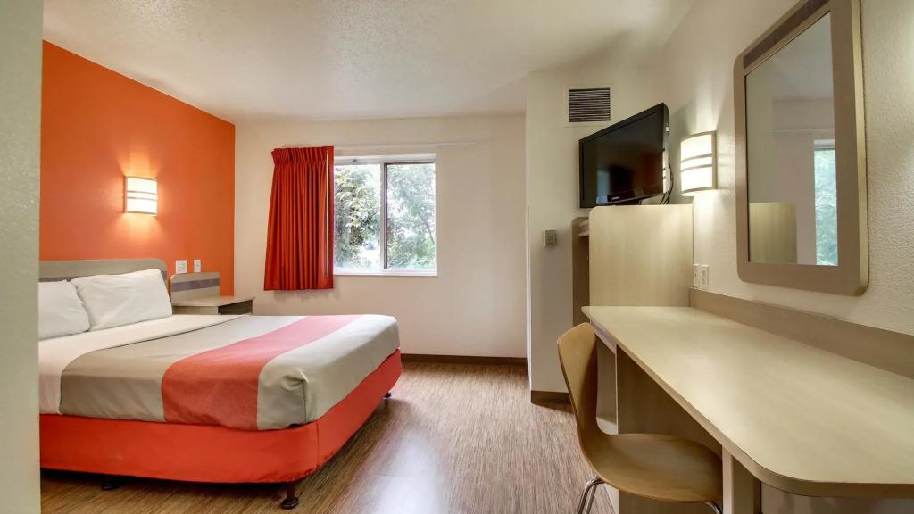 hotel image 8