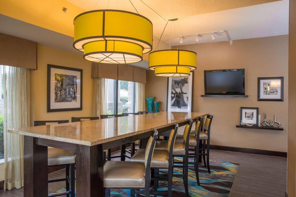 hotel image 16