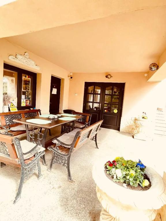 hotel image 9
