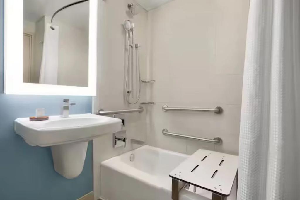 hotel image 9