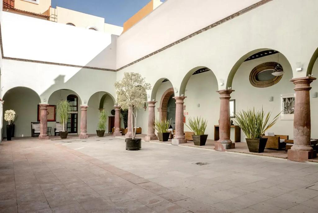 hotel image 8