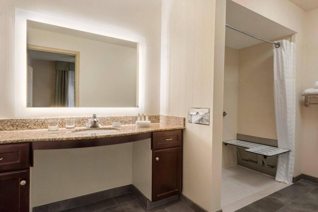 hotel image 16