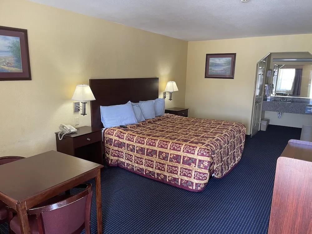 hotel image 13