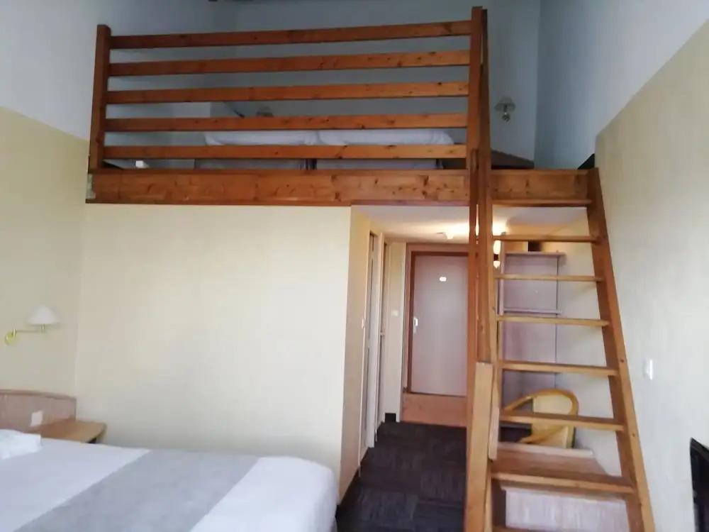hotel image 9