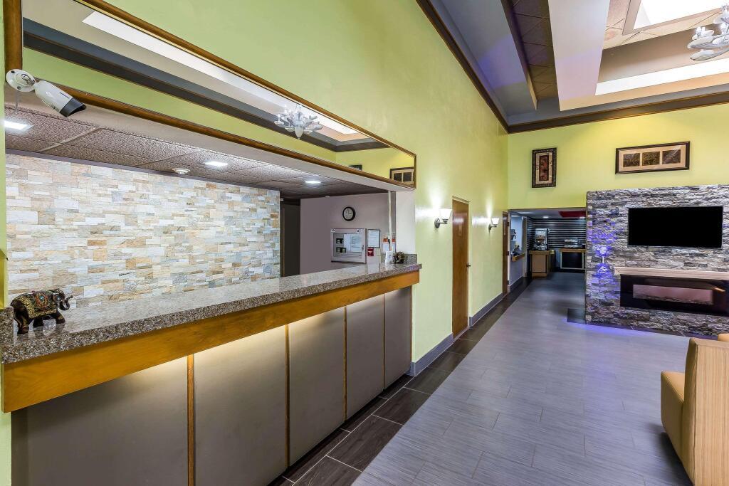 hotel image 16
