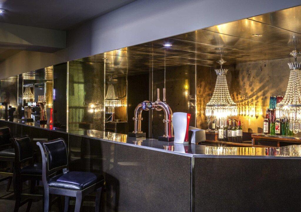 hotel image 9