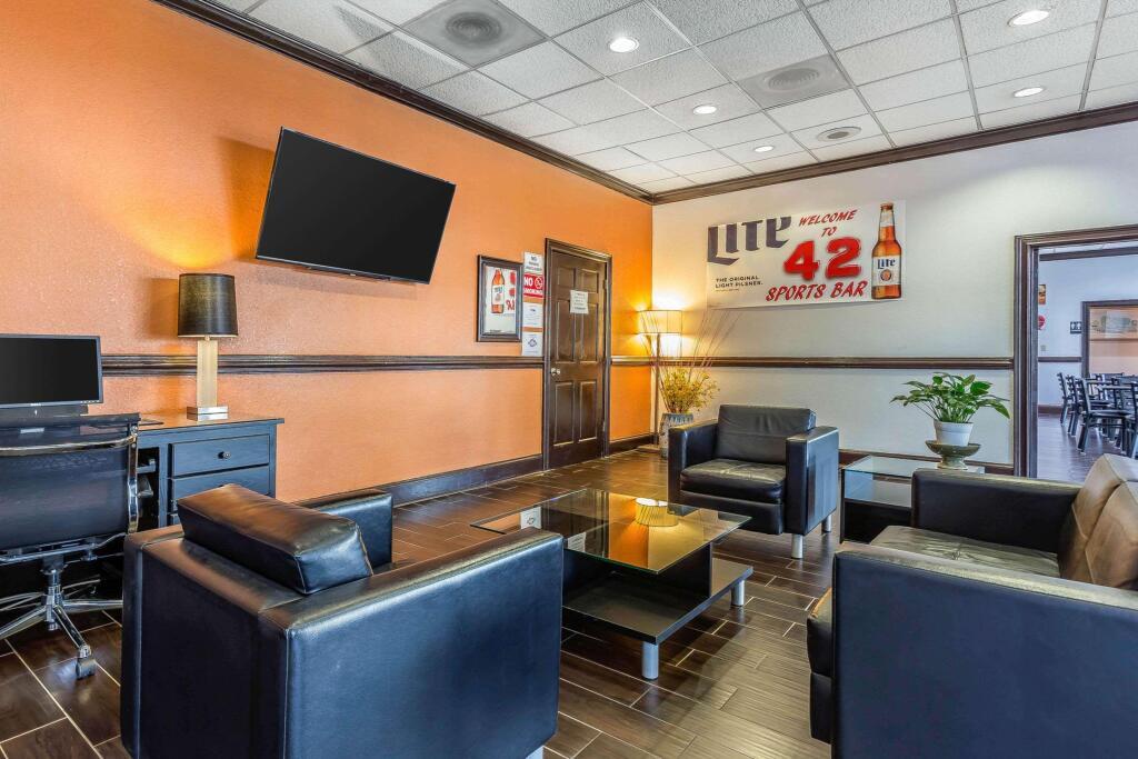 hotel image 13