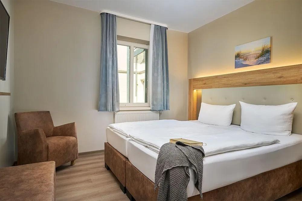 hotel image 16