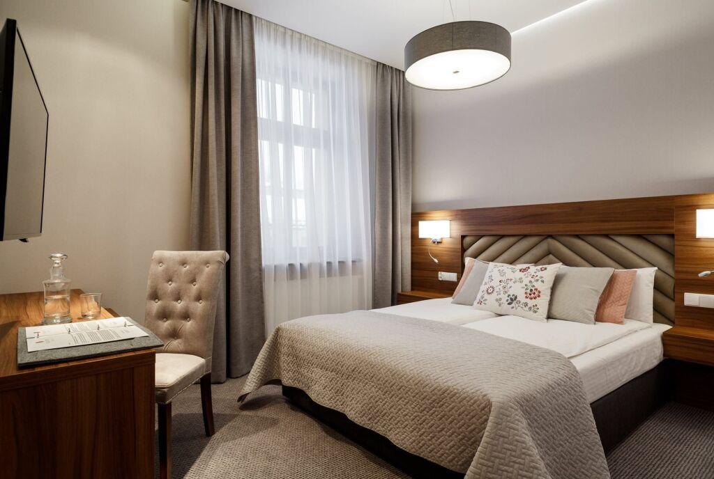 hotel image 13