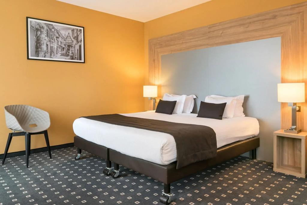 hotel image 13