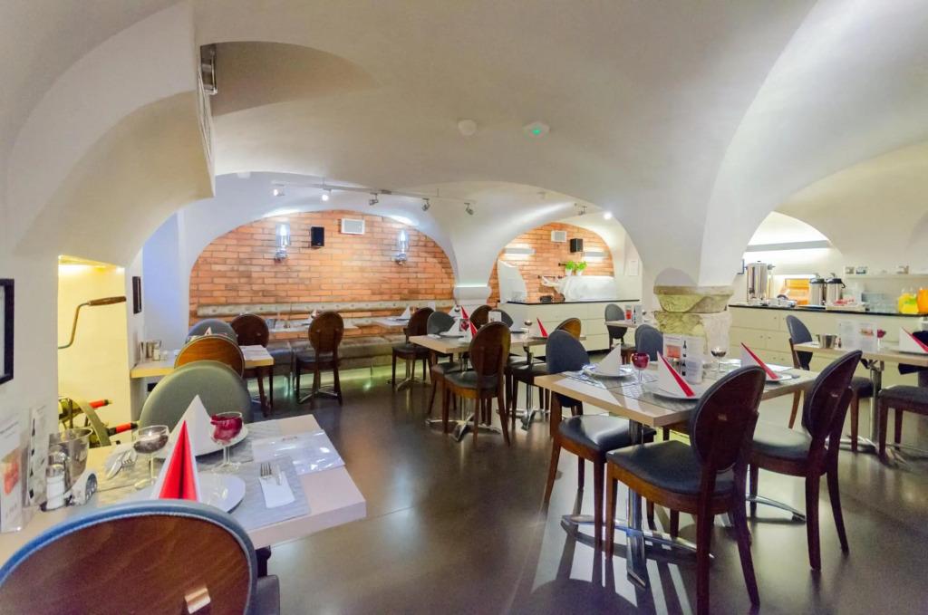 hotel image 13