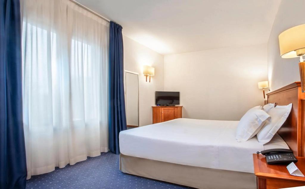 hotel image 38