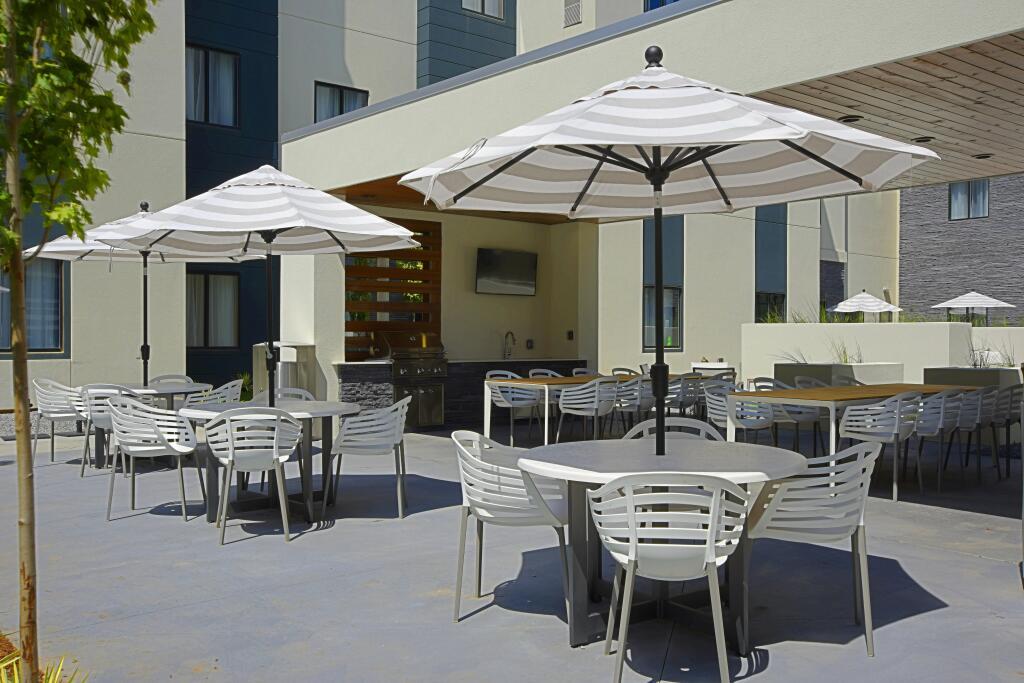 hotel image 10
