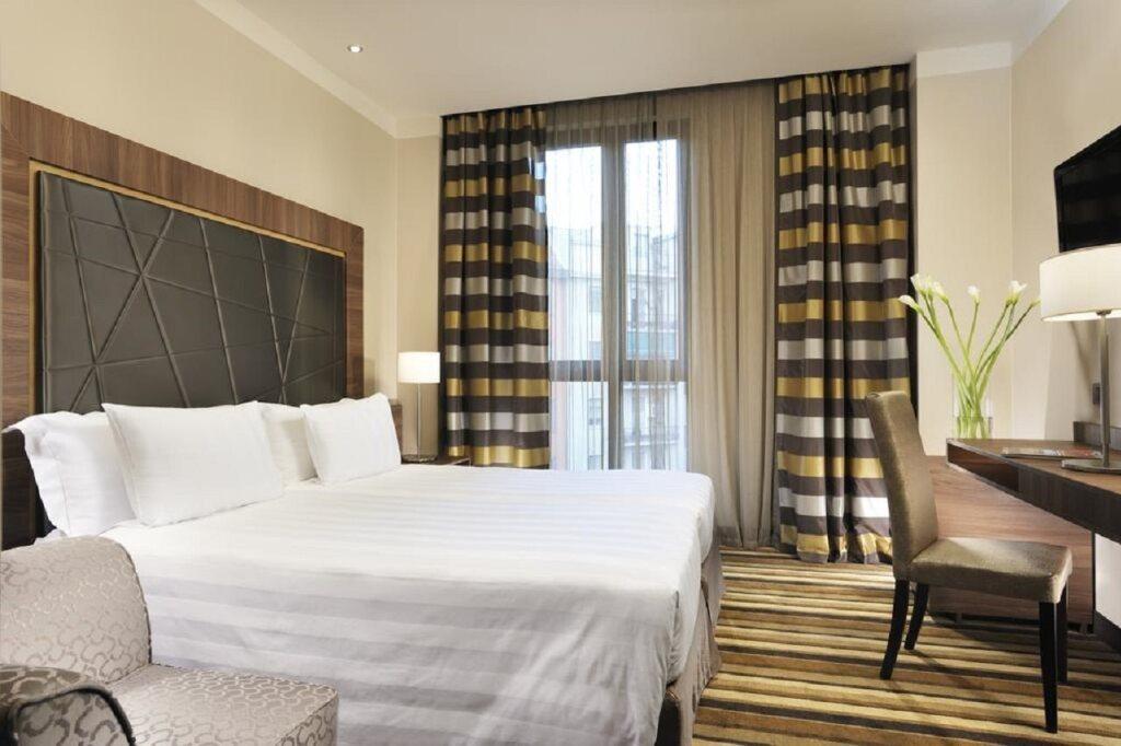 hotel image 9