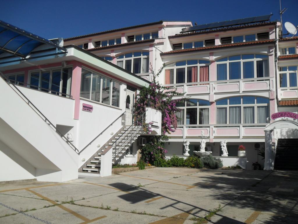 hotel image 9